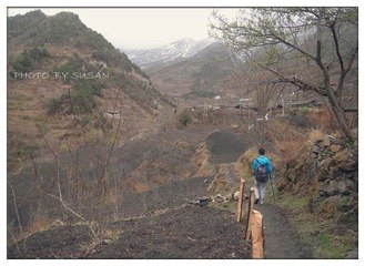2013.4.6朝着雪山.jpg