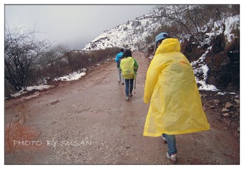 2013.4.6下雪了~.jpg