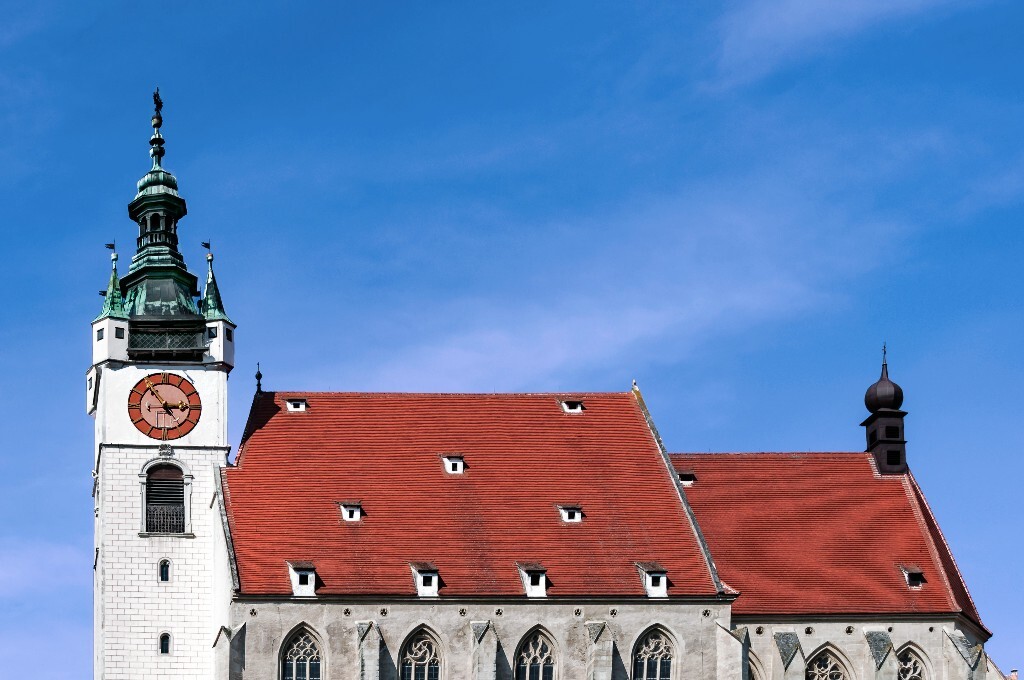 教区教堂 Piaristenkirche