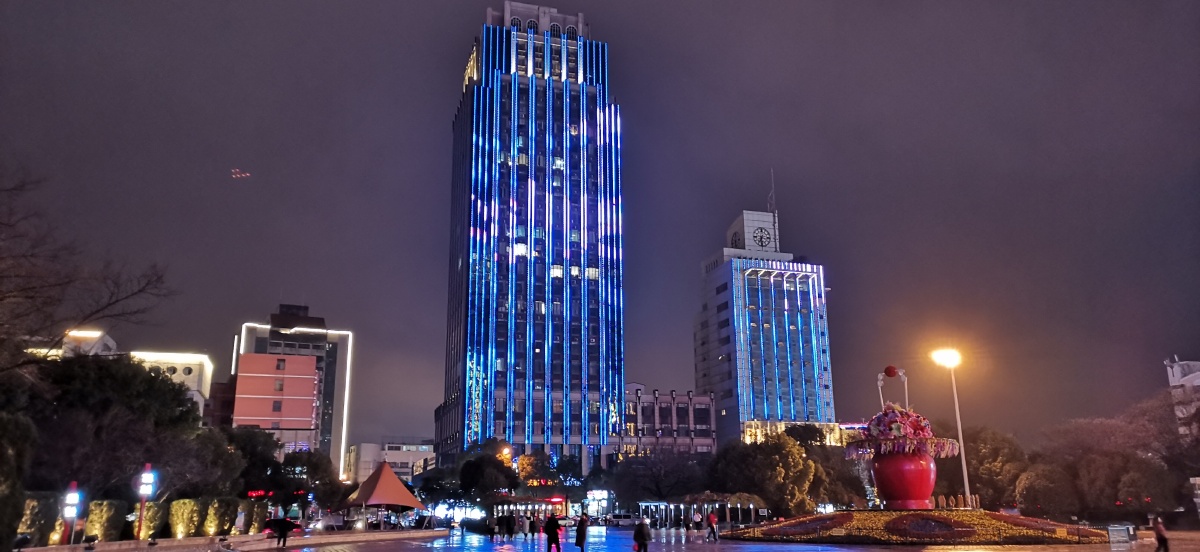 吉安市中心人民广场夜景