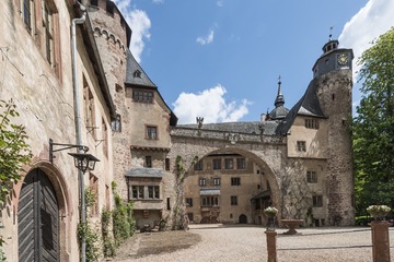 1580013