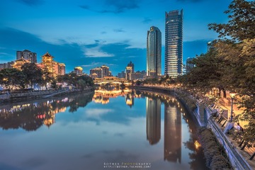 廊桥的夜