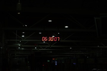 614101