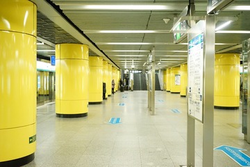 614090