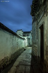 徽派建筑街道夜景