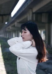001