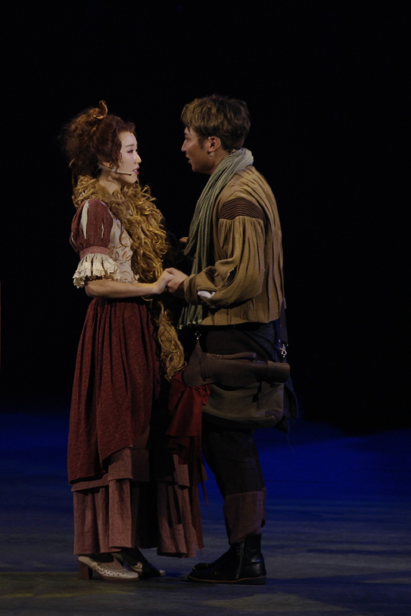 百老汇经典音乐剧intothewoods中文版拜访森林