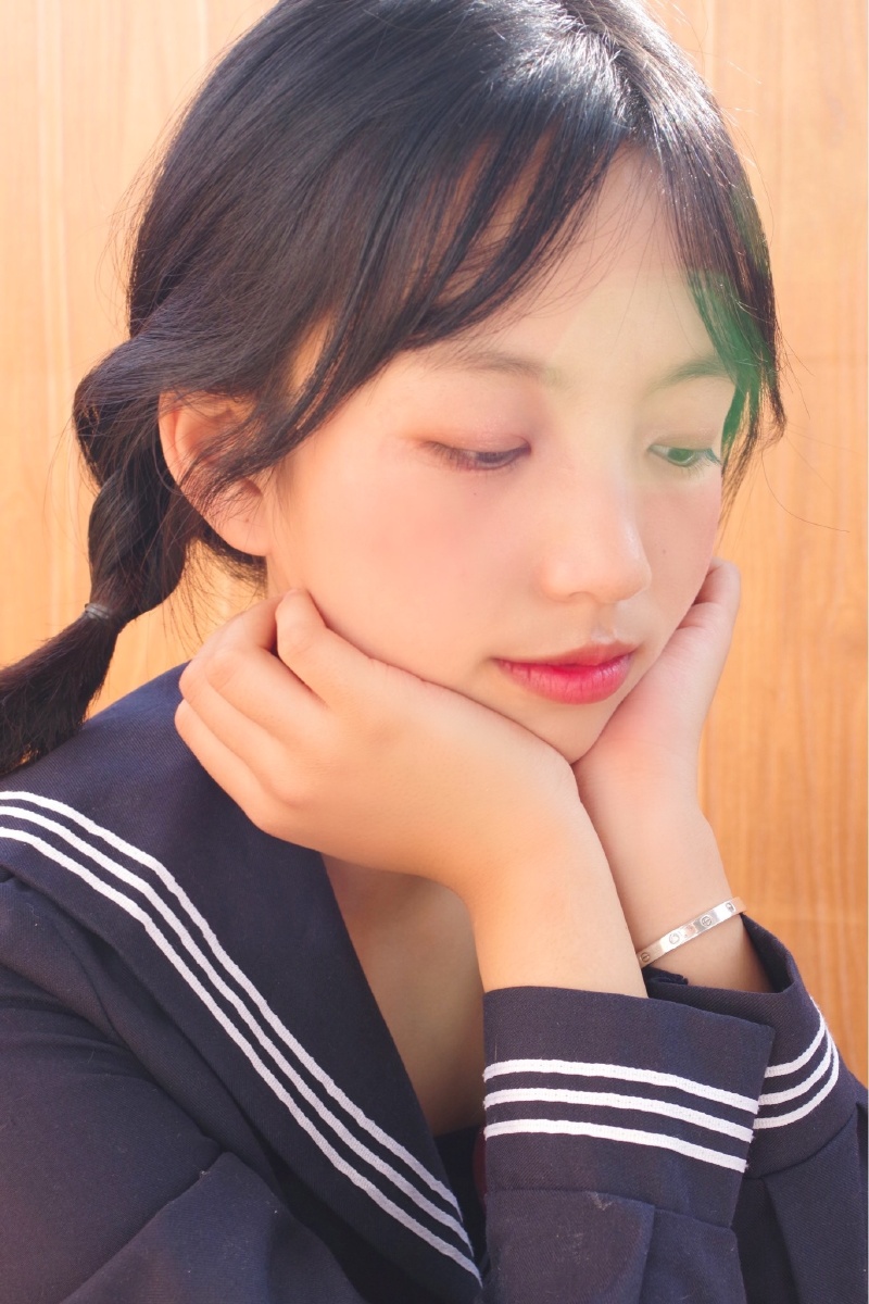 如何给可爱女朋友拍照?