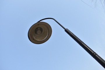 86902