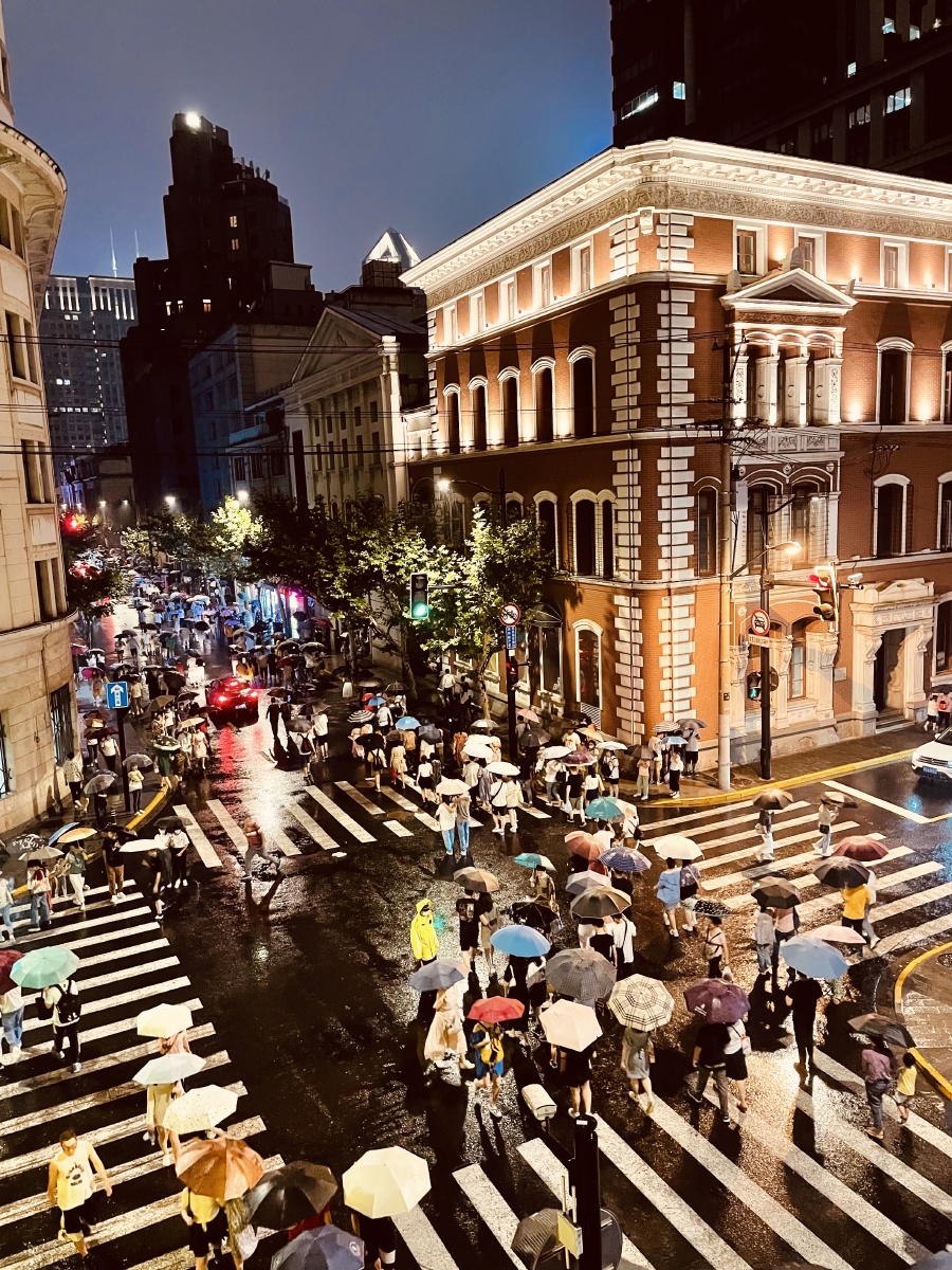 人潮人海遇上上海