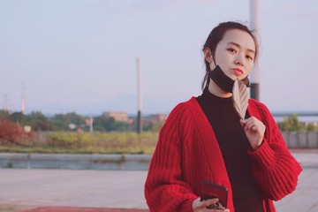 001