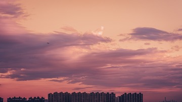 258063