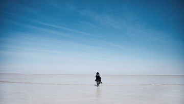001