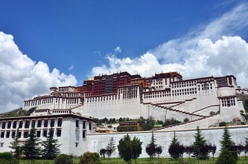 Z02_1318+.jpg