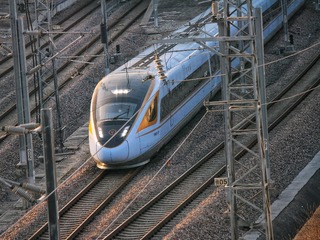 225593