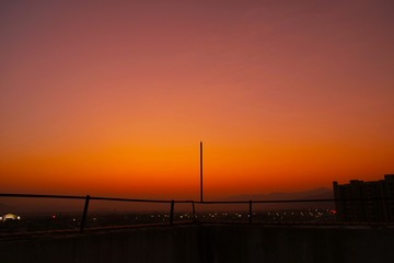 758807