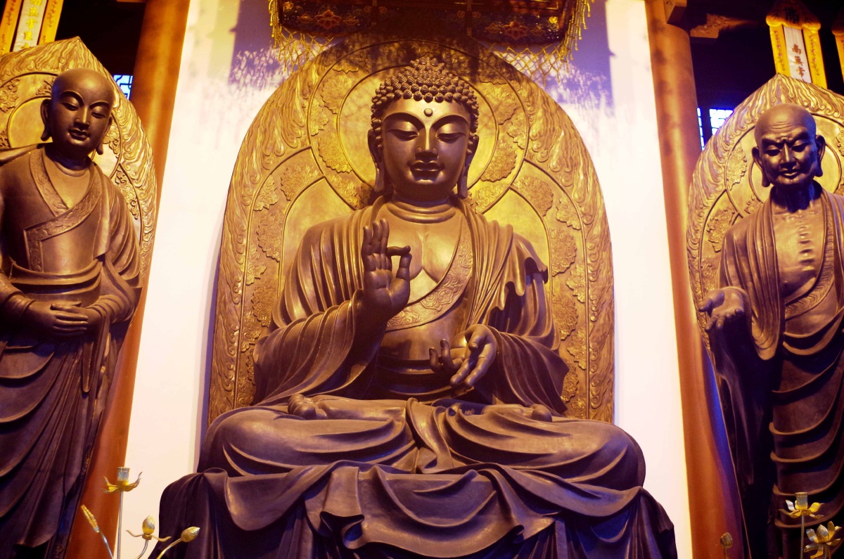 杭州灵隐古刹佛象泥塑