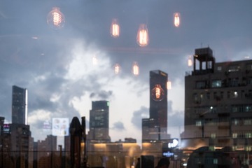 418334