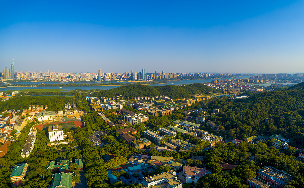 俯瞰湖南大学校区