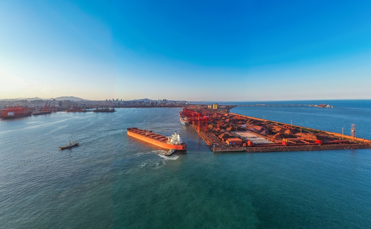 日照铁矿石码头