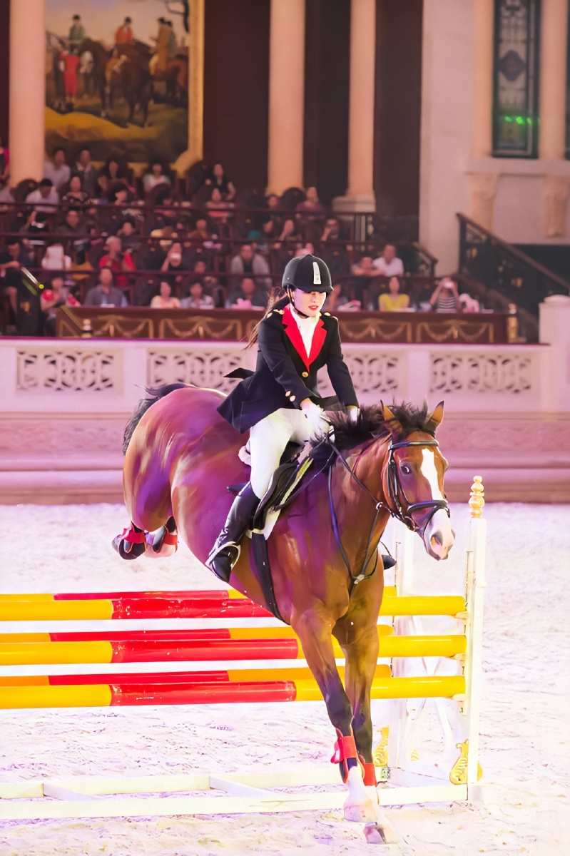 海澜集团女子马术队