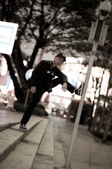 001