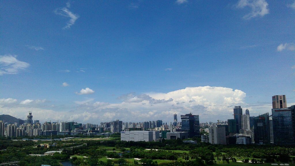 深圳&amp;蓝天<br />
蓝天白云