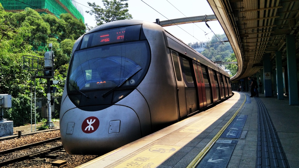 在路上·港铁 - 辉太郎摄影 - 图虫