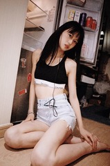 3B13DB83-70DF-4F6B-B563-D2063A2D6C8A/L0/001