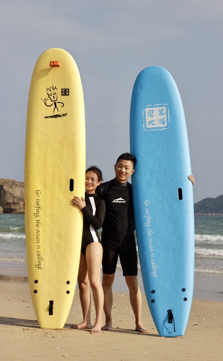 适合冲浪的沙滩 国内