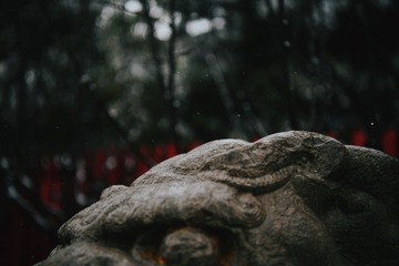 001