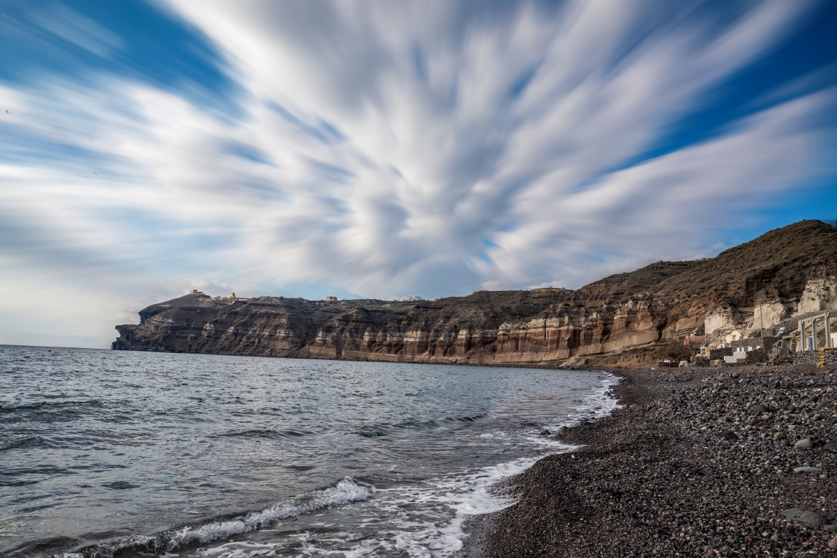 希腊圣托里尼岛黑沙滩