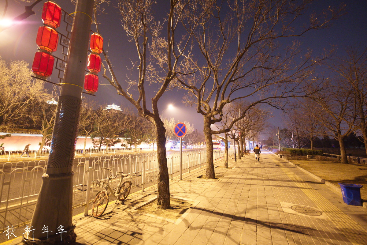 空无一人的街道