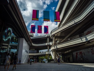 8AE1CB94-E539-49FB-9D5E-5D65630DCD6E/L0/001