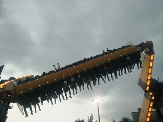 364701
