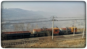 907914