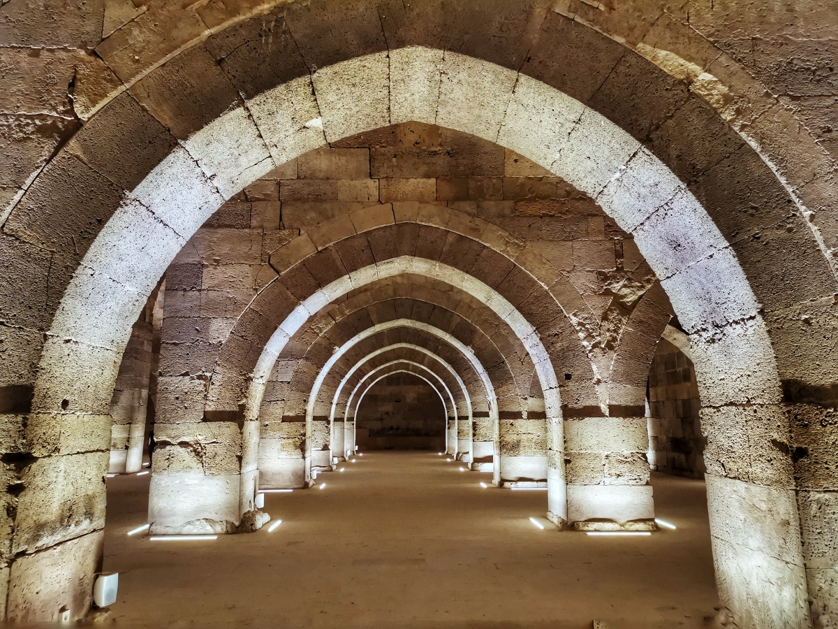 一处驿站内部的拱形建筑