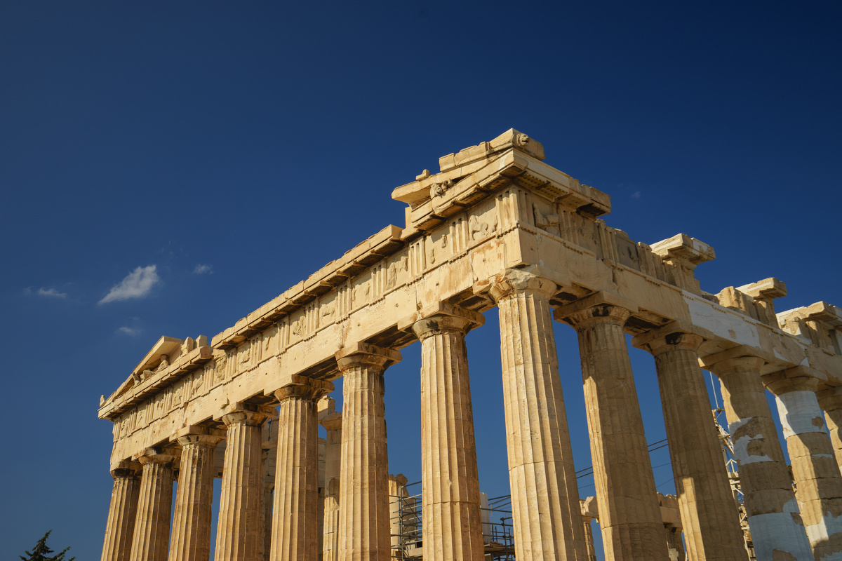 帕特农神庙.虽然残破,但仍可以看出建筑的精美之处.