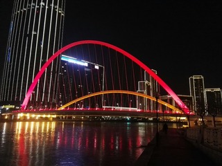 1401977