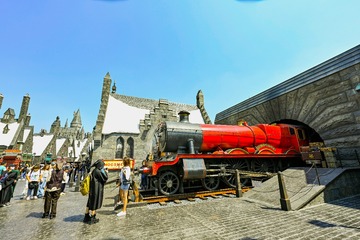2313583