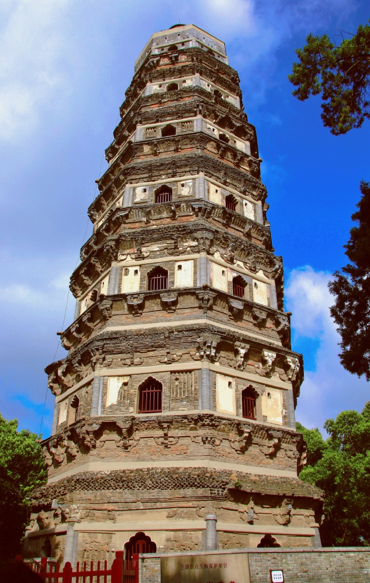 苏州虎丘的古塔