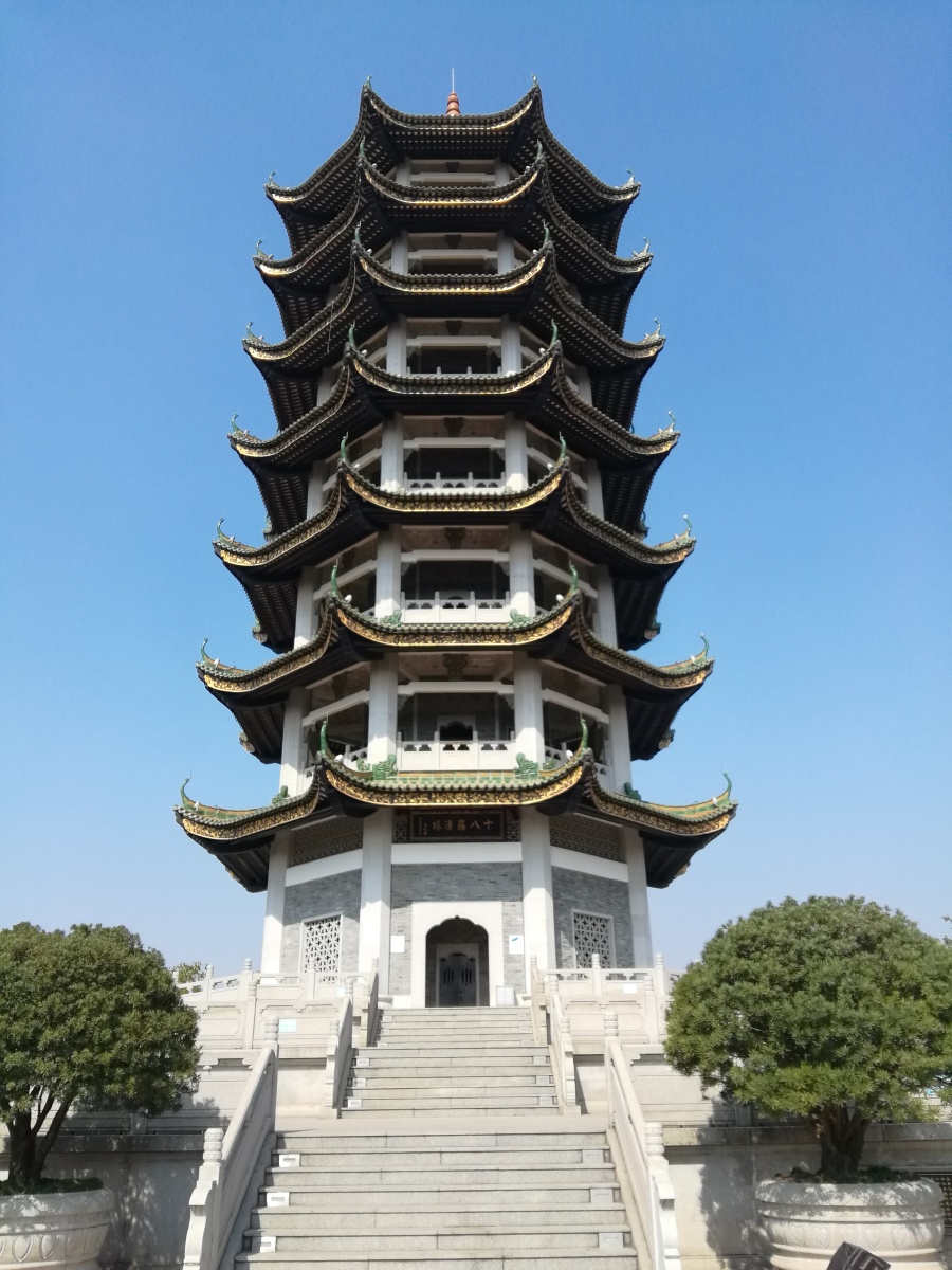 南沙十八罗汉塔