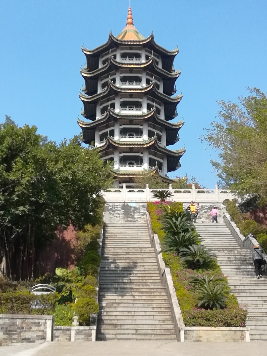 南沙十八罗汉塔