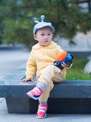 76543