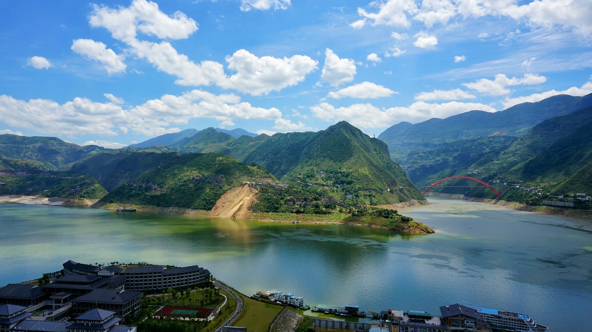美丽巫峡巫山湖