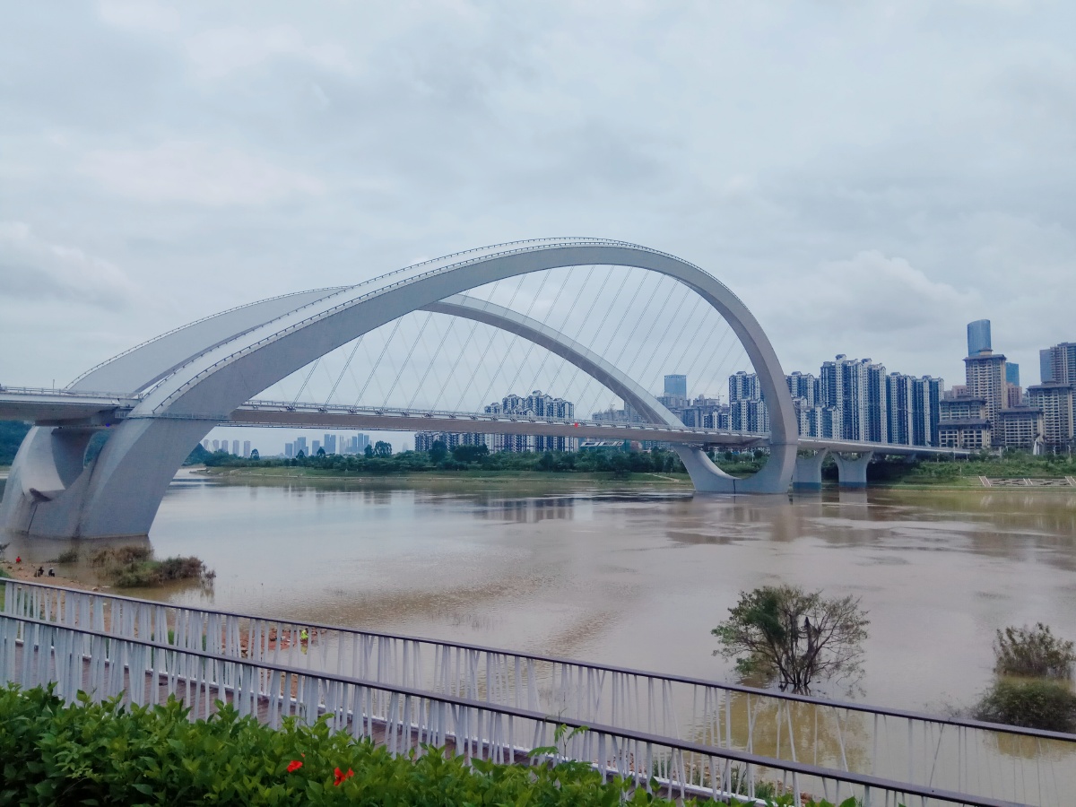 南宁蝴蝶桥!