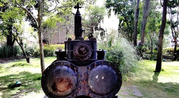 408829