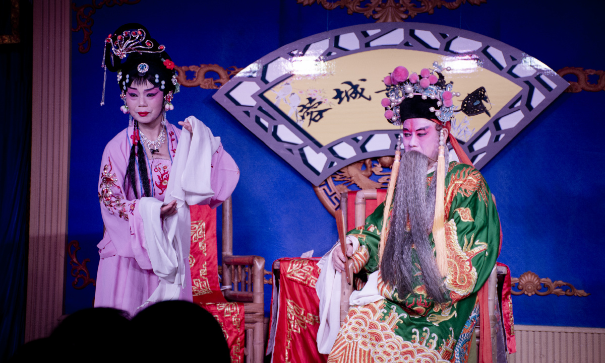 成都老茶馆看群众草台班子演出川剧荆钗记