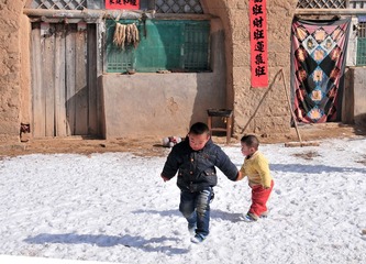 题目：年影  拍摄地：甘泉县高哨村.jpg