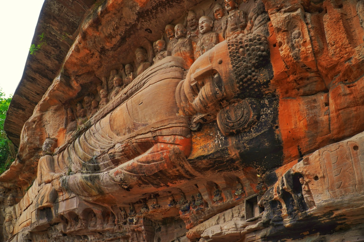 安岳卧佛中国已知最早最大的左卧佛雕刻于唐代